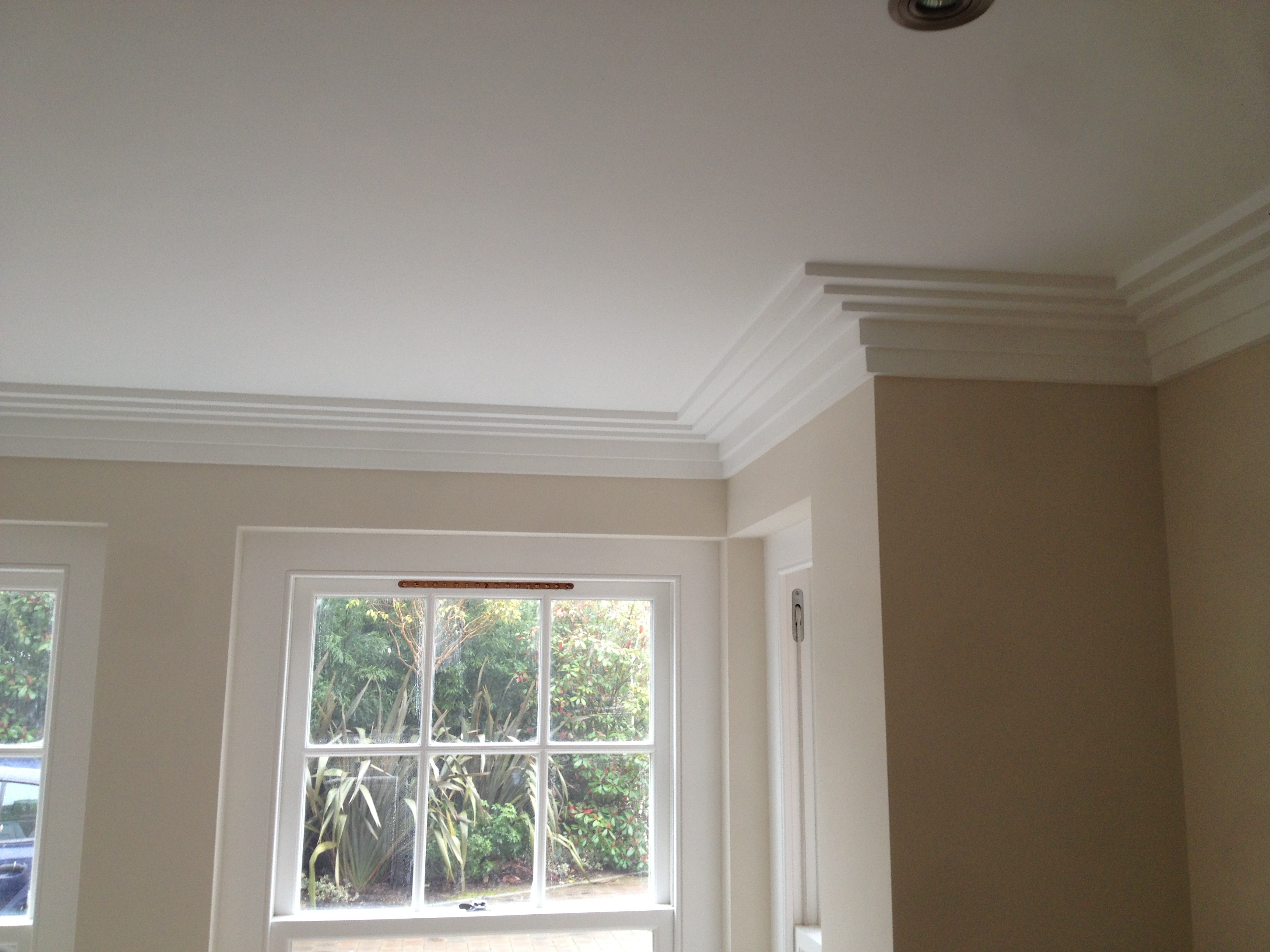 SM87 Cornice